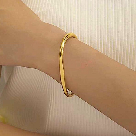 Gold Irregular Geometric Bangle Bracelet, Cuff, Gold Plated, 18K - Picture 4 of 5